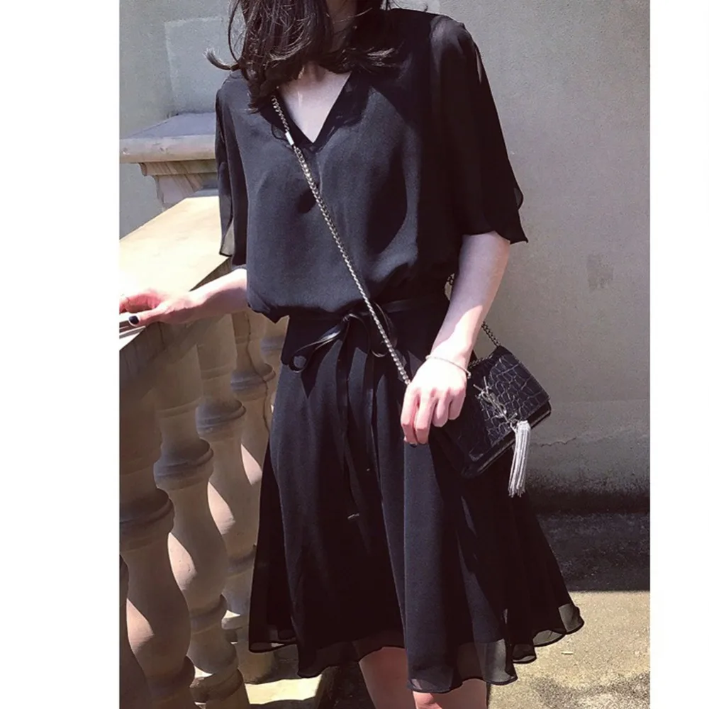 

Women V-neck Knee-Length Loose Dress Chiffon Short-sleeved Thin Summer Dress