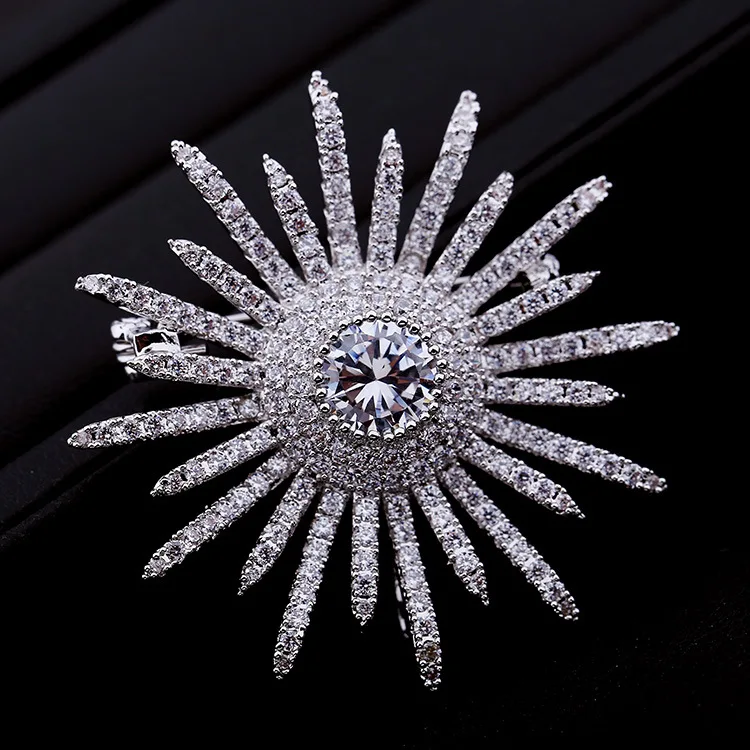 Bling Micro Pave Clear CZ Multi Irregular Points Round Shaped Atomic Burst Star Brooches Spiky Pins for Women V Neck Collar Bag