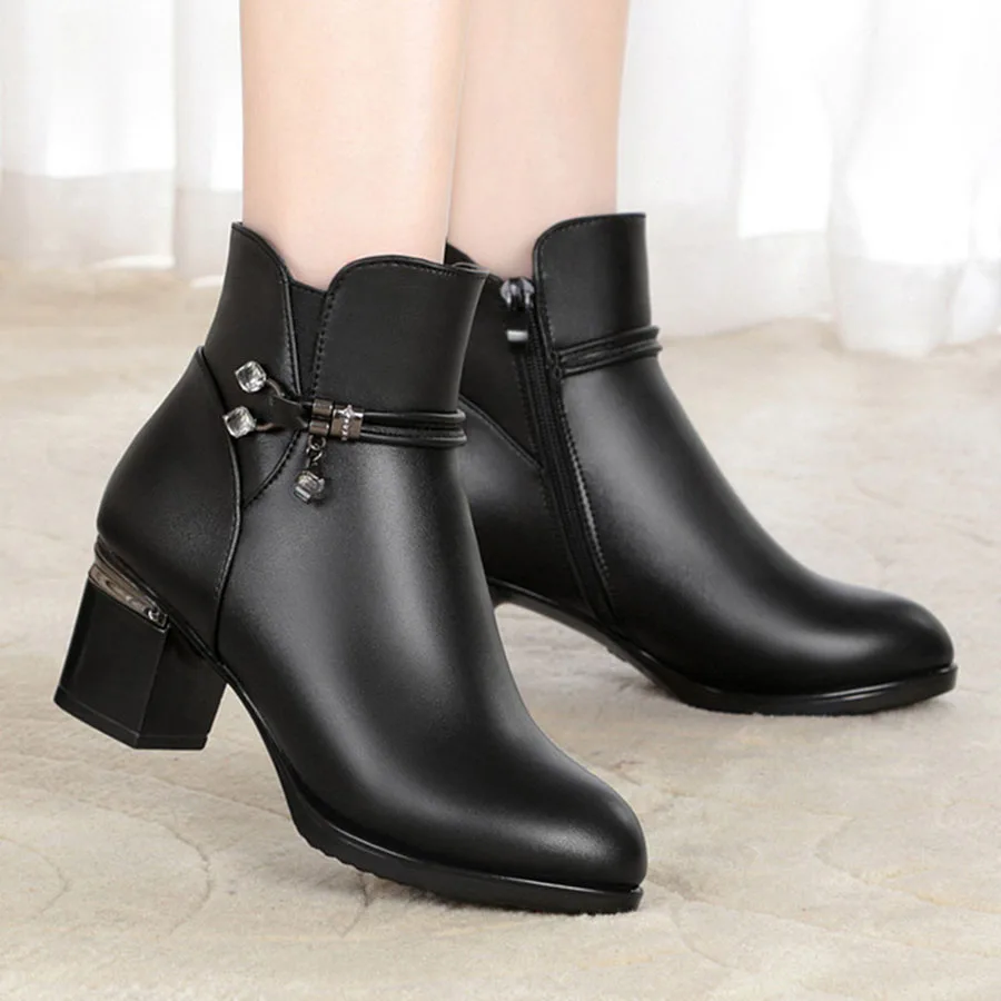 Winter New Thick Heel Black Women'S Leather Boots Hard-Wearing and Non-Slip Plus Velvet Large Size 35-43 Female | Обувь