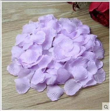 5000pcs / lot 5*5cm silk rose petals for Wedding Decoration, Romantic Artificial Rose Petals Wedding Flower Rose Flower 5000 шт. / партия 5* 5 см шелковые лепестки роз на свадьбу, Романтические искусственные лепестки - Цвет: light purple