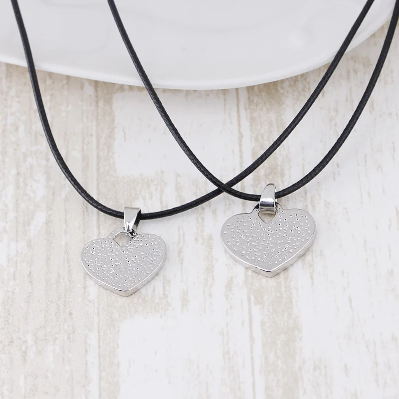 “I Love You Forever” Black And White Drop Oil Love 1 Set Necklace Couple Pendant Creative Necklace Wholesale Hot