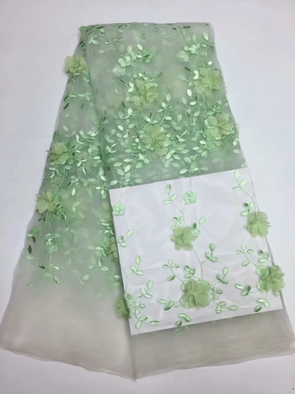 

2018 Hot Sale French Nigerian Lace Fabrics Wholesale High Quality African French Tulle Lace Fabric Wedding 3D Applique Lace