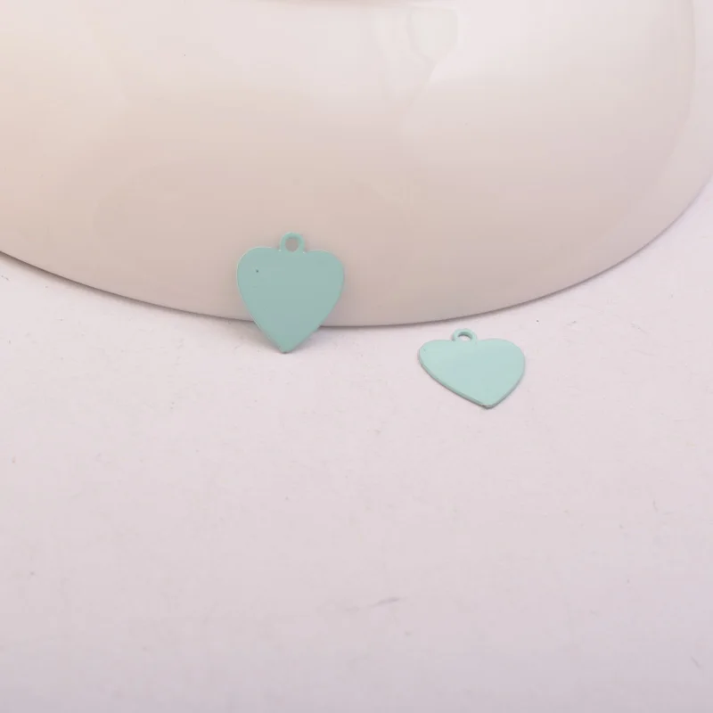 100 шт. AC10605 10*11 мм латунные маленькие сердца Подвески многоцветные аксессуары кулон для сережек Изготовление ювелирных изделий