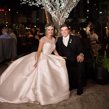 

Romantic Vestido Noiva Handmade Beaded Satin Prom Gown Button Back Vintage A Line Wedding Party Dress