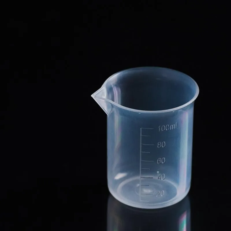 

10pcs/lot Capacity 100ml Low Form Beaker Chemistry Laboratory Borosilicate PP Plastic Transparent Beaker Thickened with spout