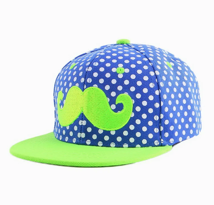 Ребенок в кепке. Кепки для детей. Кепки для детей. Ребенок в кепке. Кепки для детей.