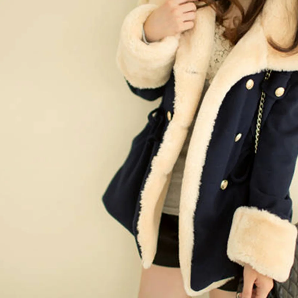 Женское двубортное пальто из парусины с поясом