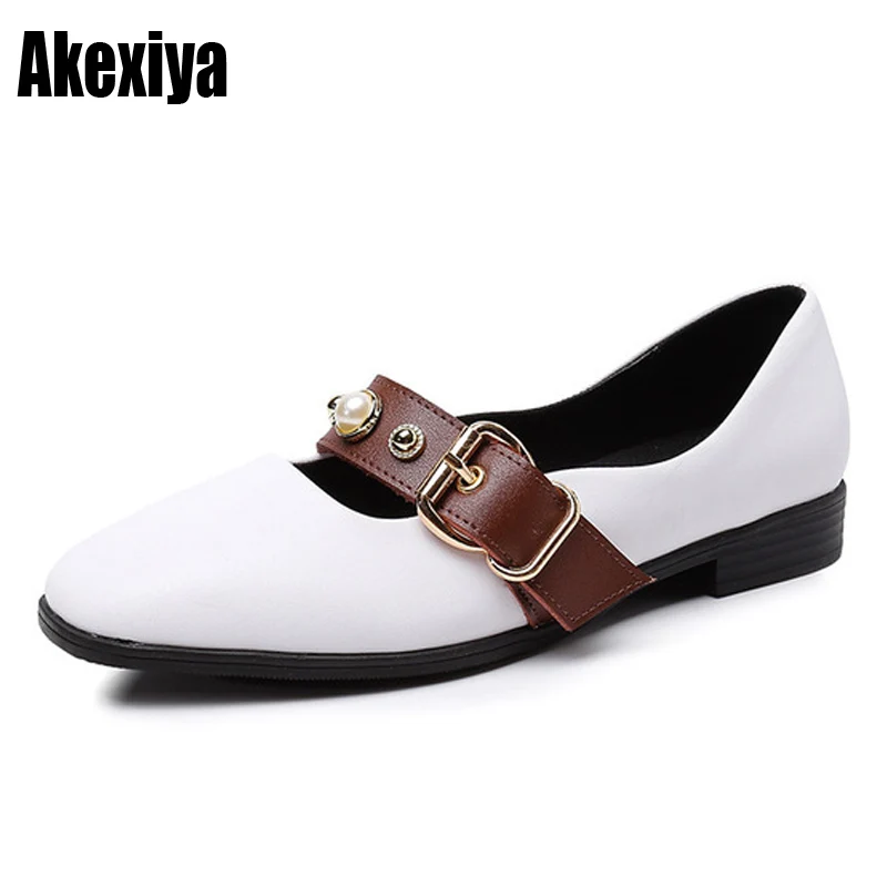 

Female 2019 new autumn flat retro square head belt buckle pearl rivet art student Mary Jane large size 34-43 women's shoes f1106