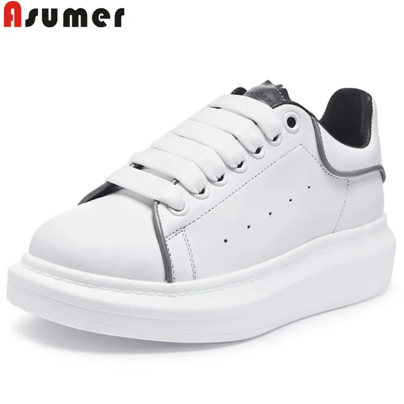 Женские кроссовки из спилка на платформе ASUMER с круглым носком шнуровке