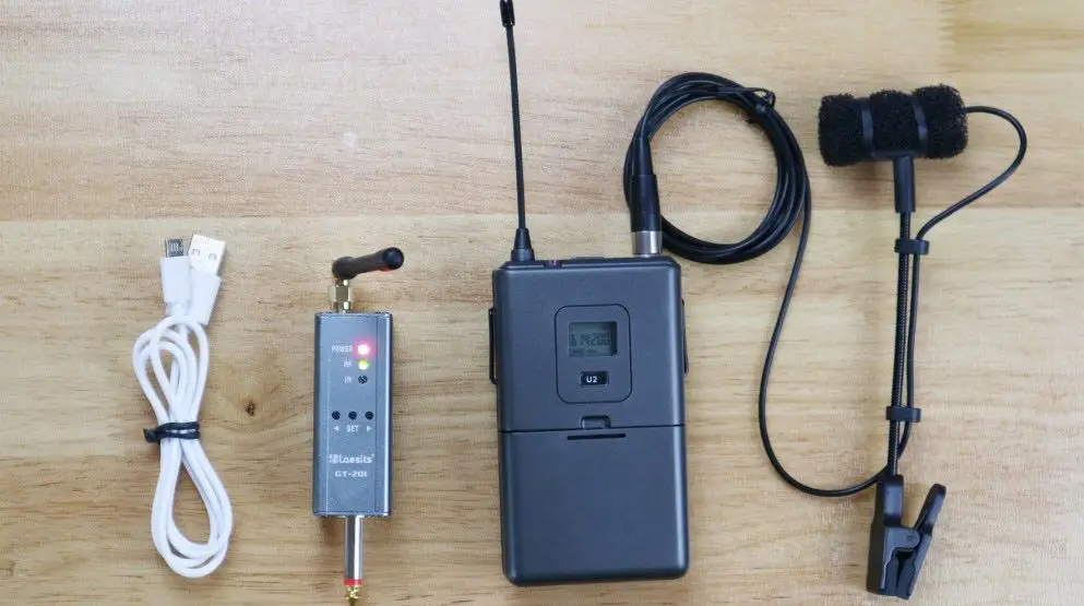 

Professional UHF620-780 IR funtion portable saxophone wireless capacitive microphone instrument microphone 70 meters 6 hours