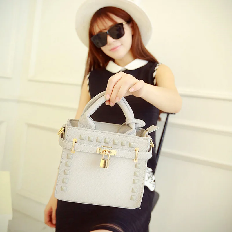 Small bag 2017 new winter embossed small package bag lock Xiekua package font b belt b
