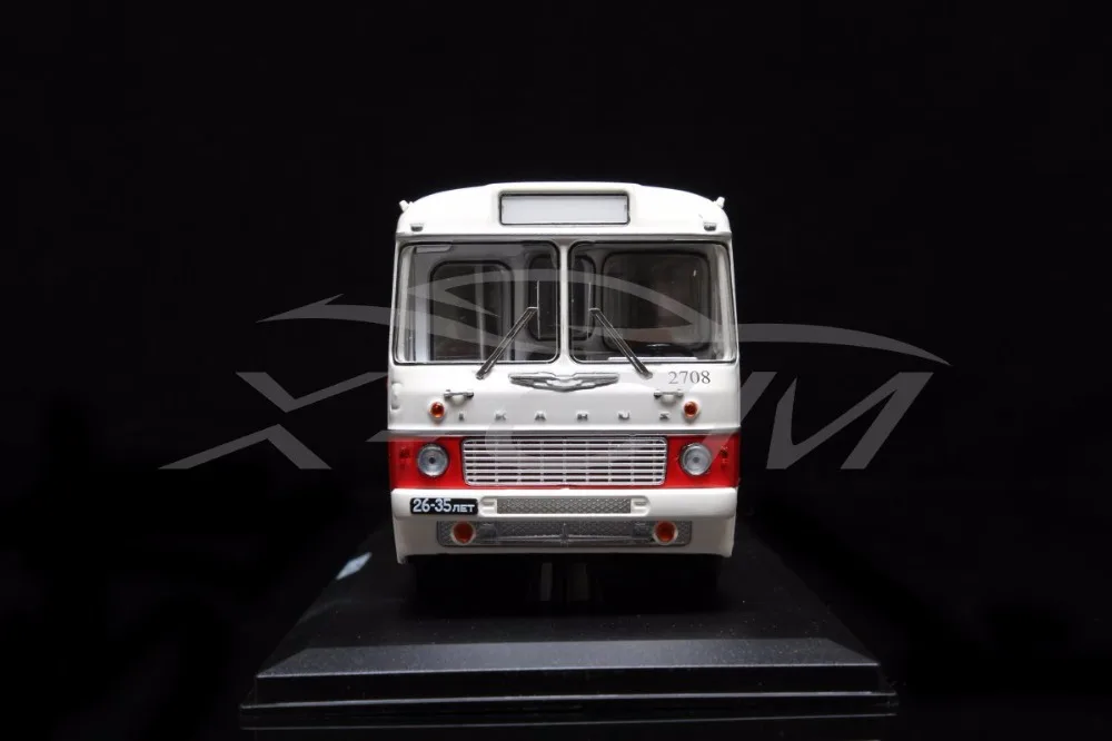 Литья под давлением модель автобуса Советский Союз русский Ikarus 556.10 1:43