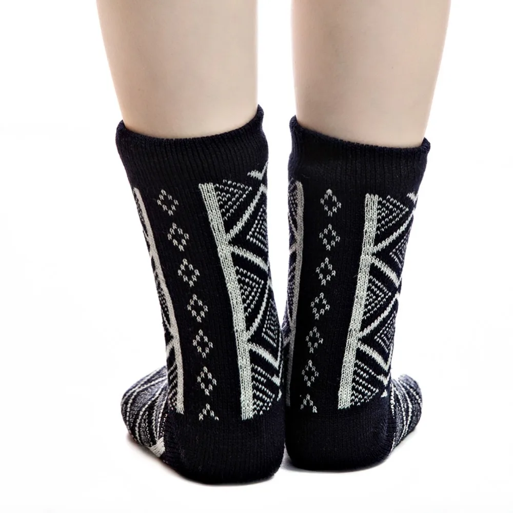 Новое поступление, женские носки-тапочки, бархатные утепленные домашние женские носки, мягкие теплые весенне-зимние Чулочные изделия