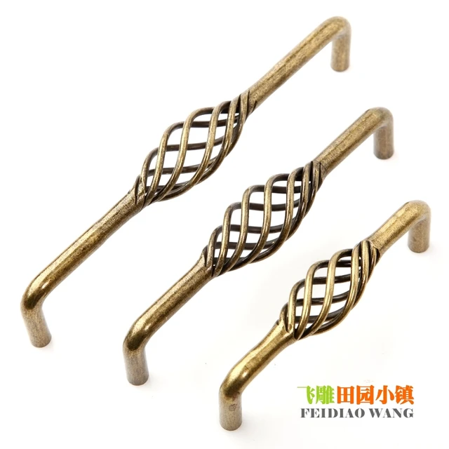 Manico lungo idilliaco stile country americano in ferro battuto a ... Guardaroba stile country