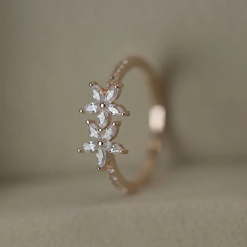 Tisonliz простые изящные кольца с двойным цветком для женщин, Свадебные обручальные кольца, элегантные циркониевые кольца, ювелирные изделия, Bague Femme