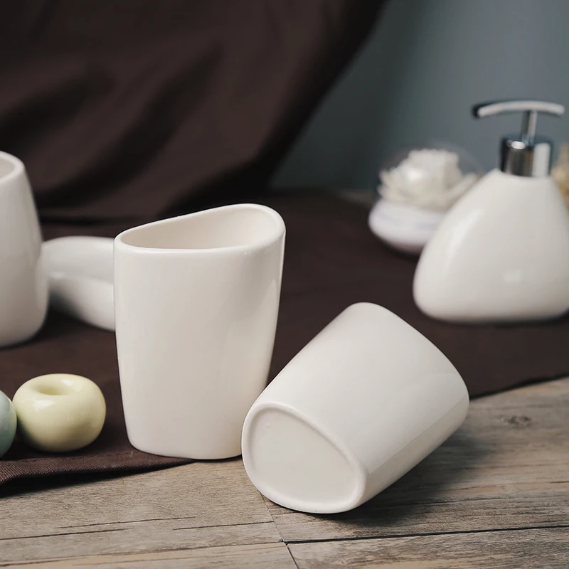 Simple dumb white ceramic Bathroom Accessories Set of bathroom six sets of wash sets bathroom suite Ceramic wash supplies Simple dumb white ceramic Bathroom Accessories Set of bathroom six sets of wash sets bathroom suite Ceramic wash supplies