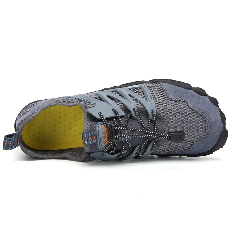 Clorts Wading обувь для мужчин дышащие шлепанцы быстросохнущая обувь для путешествий вверх по реке спортивные кроссовки Нескользящая обувь для плавания