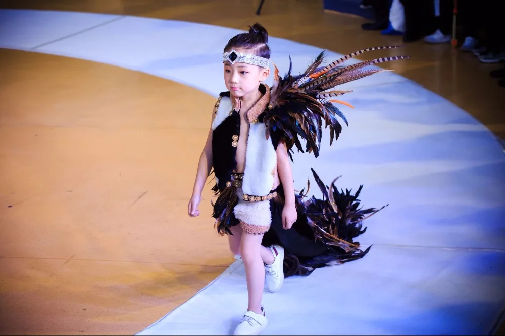 feather children's clothing catwalk T stage costumes children's stage