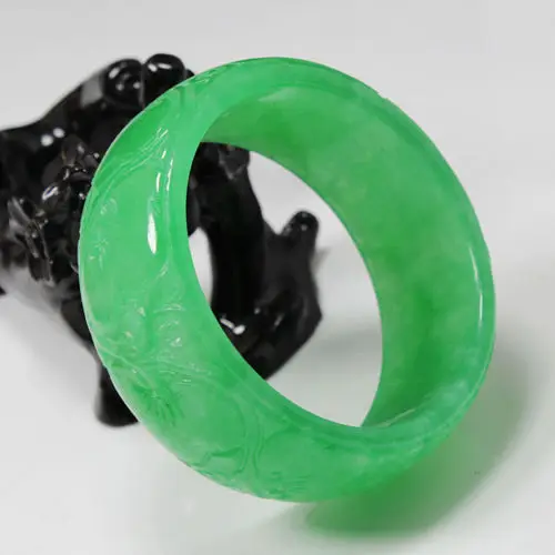 

02151 NATURAL BEAUTIFUL CHINA HAND-CARVED GREEN JADE GEMS BANGLE BRACELET