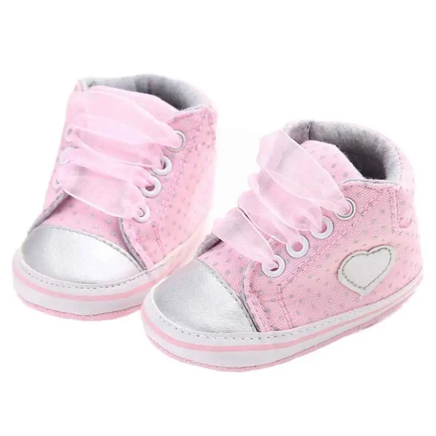 Низкая цена; распродажа г.; парусиновая обувь для маленьких девочек; обувь в форме сердца; кроссовки; нескользящая Мягкая подошва; обувь для малышей; 20 - Цвет: Бежевый