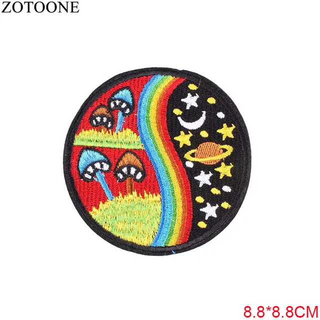 ZOTOONE Round UFO Parches Embroidered Iron on Patches For Clothing DIY Motif Stripes Clothes Stickers Alien Astronaut Badges E 15