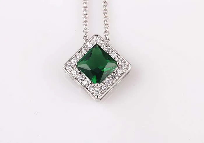 

European and American classic square paved zircon pendant / gold pendant plated Gold