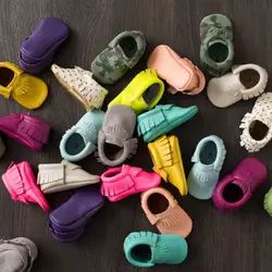 Pu Обувь для младенцев Мокасины 29-Цвет для маленьких мальчиков Обувь кожа Обувь для младенцев новорожденных бахрома на мягкой подошве