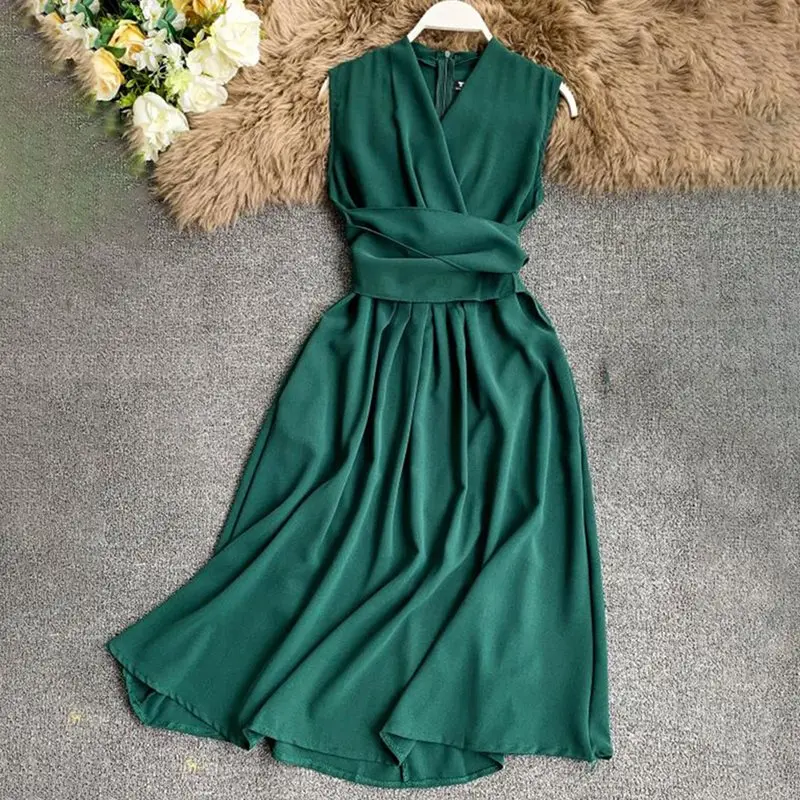 

Summer Korean Dress Women Elegant Sexy High Waist V Neck Simple A Line Green Chic French Street Travel Black Midi Dresses 2019