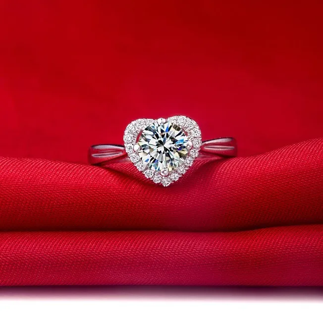 Блестящий навсегда прекрасные 1Ct ДКНБ синтетических алмазов Обручение кольца для Для женщин чистый 925 Серебряные ювелирные изделия белого золота Цвет кольцо