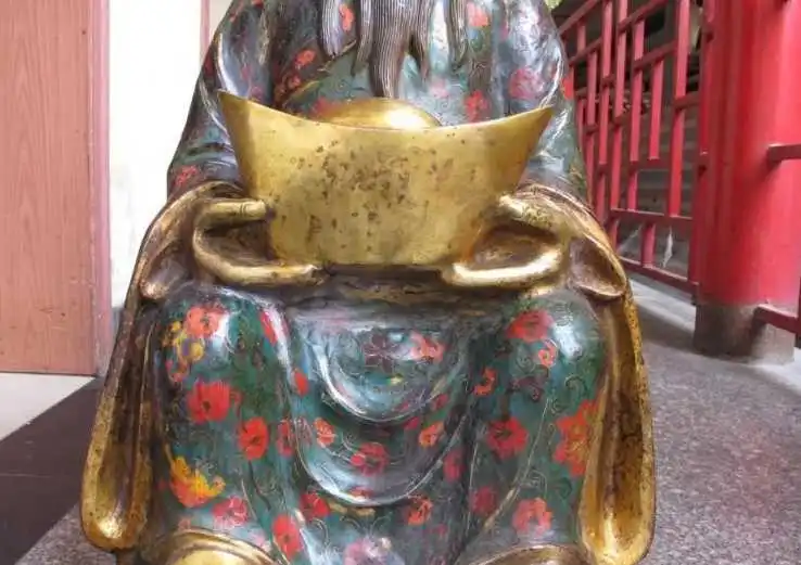

Chinese Folk classical Bronze Gilt cloisonne God of wealth Money mammon Buddha