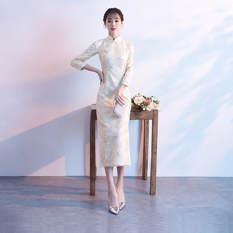 Women qipao Chinese traditional wedding evening dress cheongsam Beige Women qipao Chinese traditional wedding evening dress cheongsam Beige