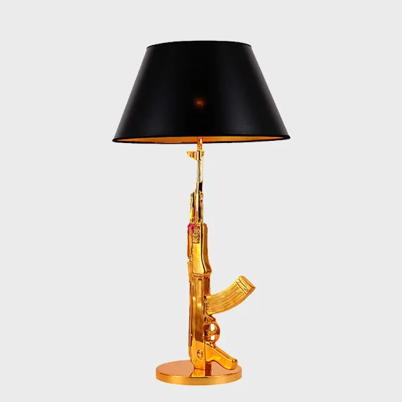

Modern AK47 Golden gun table lamp Nordic Creative living room bedroom study desk lamp luminaire Living room deco lamp