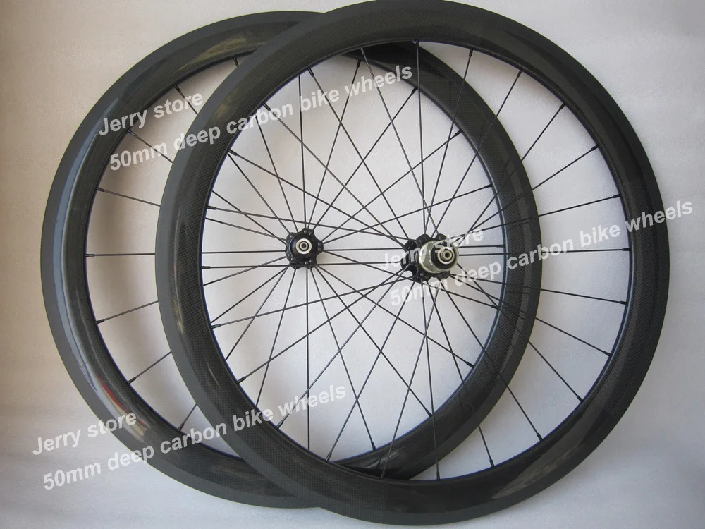 

Chinese Carbon Wheels Customized Logo 700c Clincher Carbon Road Bike Wheels 50mm Novate Hub 20h/24h Holes 23mm Width