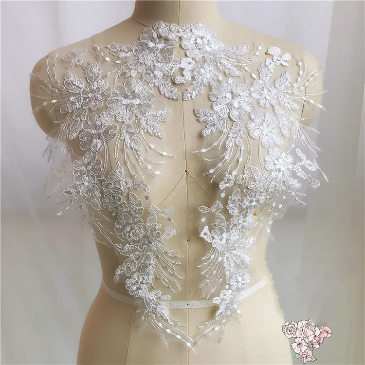 

4Pcs/Lot Embroidery car bone lace flower applique white black bride jewelry diy lace patch material wedding accessories M093