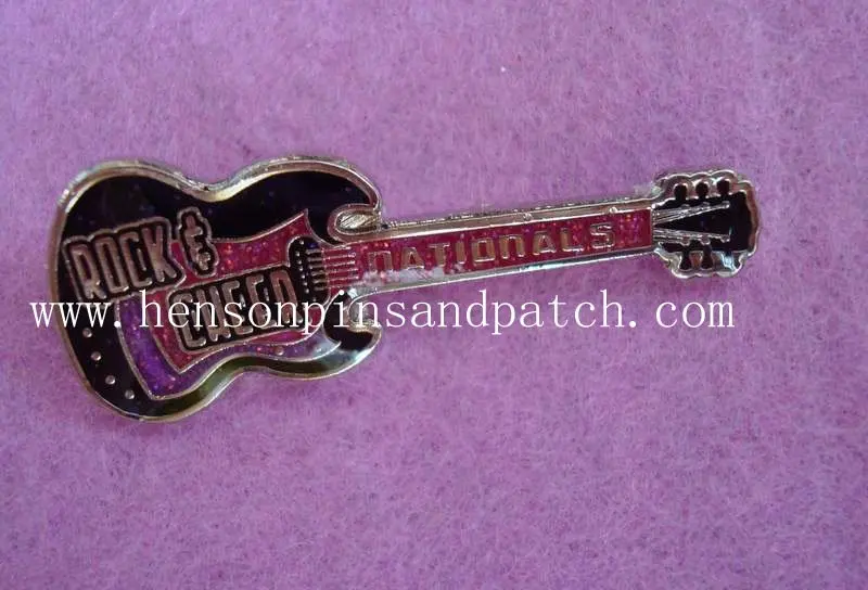 

Customized soft enamel with epoxy metal badge for All star guitar pin