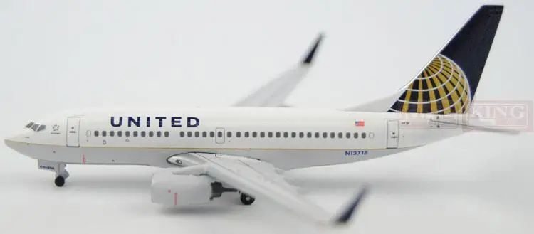 Aeroclassics United Airlines N13718 1:400 B737 700WL commercial