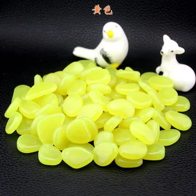 Multicolor Glow In The Dark Garden Pebbles Glow Stones Rocks for Walkways Garden Path Patio Lawn Garden Yard Decor Luminous - Цвет: huang 10PCS