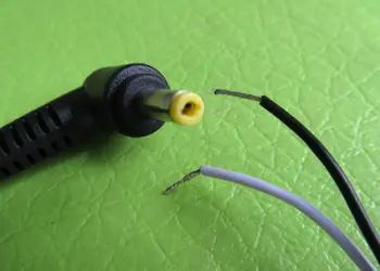 

10 pcs & Article DC 4.0x1.7mm L-shaped Right Angle power Charger Plug cable connector cord HP MINI / Sony PSP adapter line 1.18m