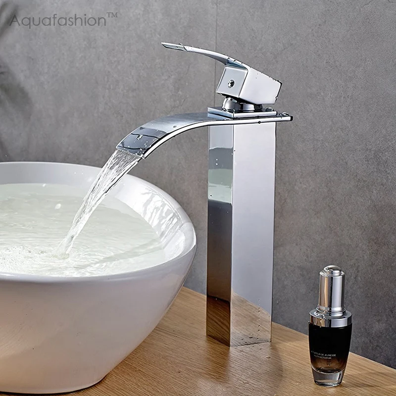 Лучшие смесители для раковины в ванной. Смеситель Serra Cascata. Смеситель EUROCLASS 4 Lavatory Faucet. Lemark смеситель водопад в ванную. Смеситель Оливес высокий для раковины.