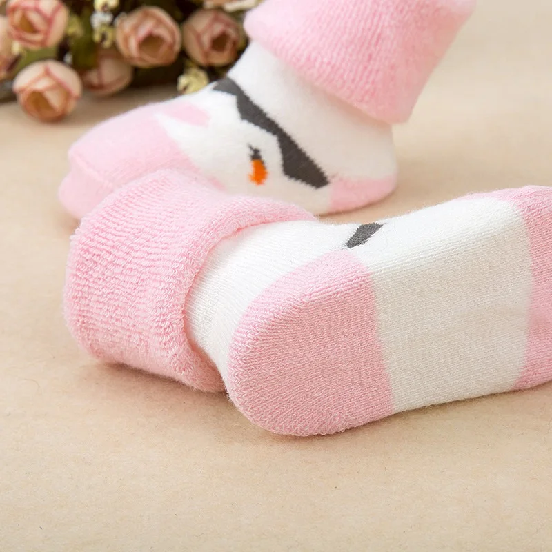 Новые Домашние носки для малышей зимние толстые носки для новорожденных теплые носки-тапочки для маленьких мальчиков и девочек мягкая детская одежда с рисунками