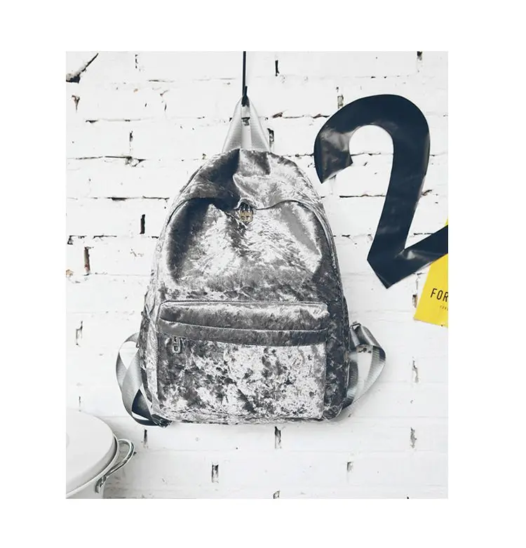 813