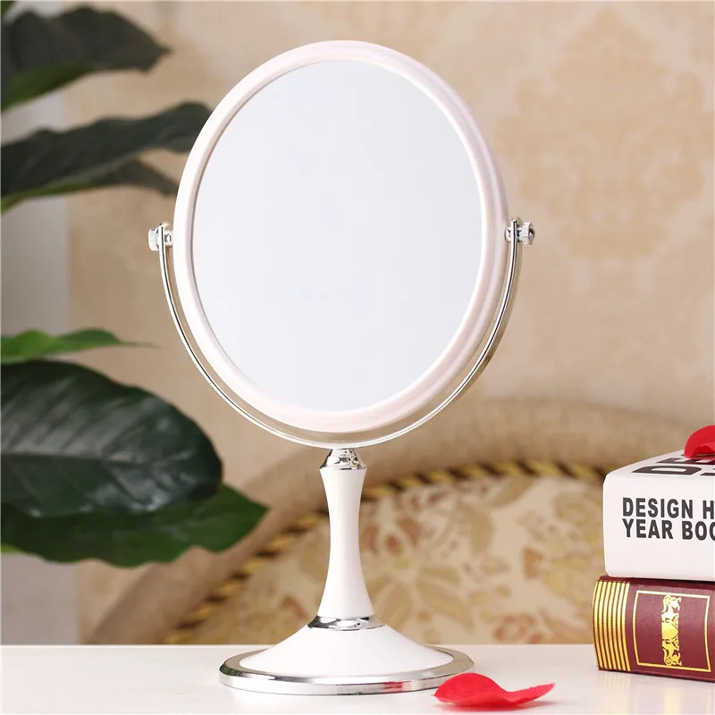 magnifying miror