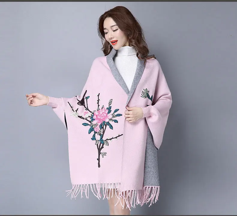 

2019 Autumn Fashion Plus Size Embroidery Batwing Sleeve Poncho Women Overwear Coat Floral Cloak Cardigans Sweater With Tassel