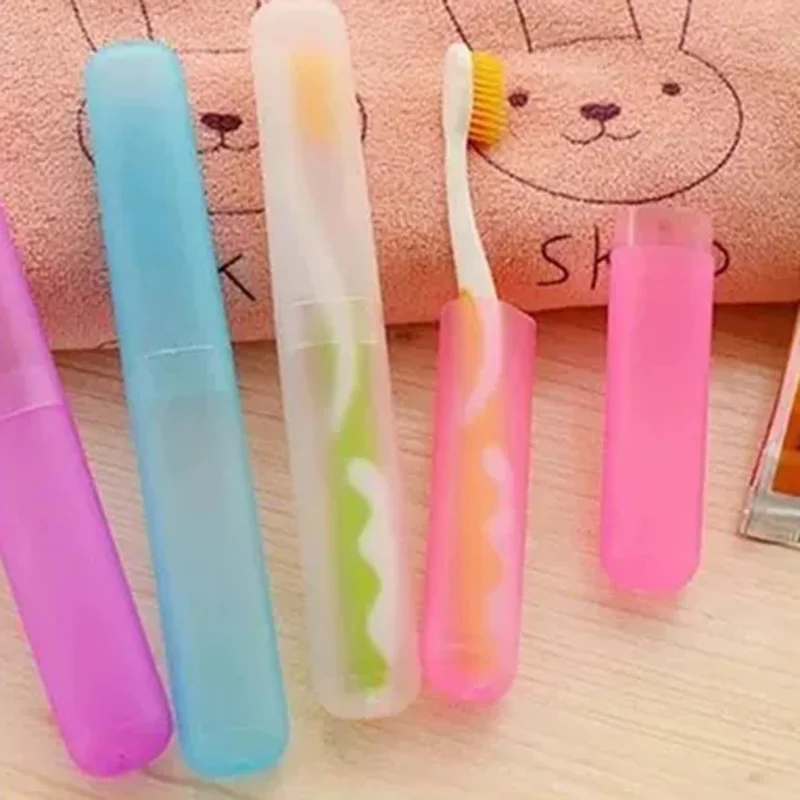 

Mini travel portable toothbrush box breathable toothbrush tube toothbrush cup protection box color random 1PC