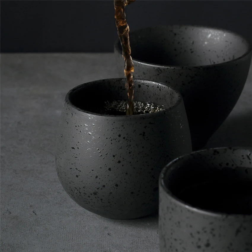 Кофейник для совместного использования в скандинавском минималистском стиле