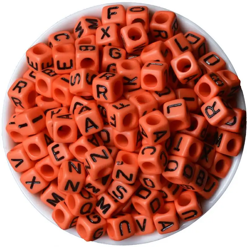 Темно-Красного цвета акриловые буквы алфавита куб 6x6 мм Квадратные бусины для самостоятельного изготовления ювелирных изделий 200 шт - Цвет: zm70 6x6mm