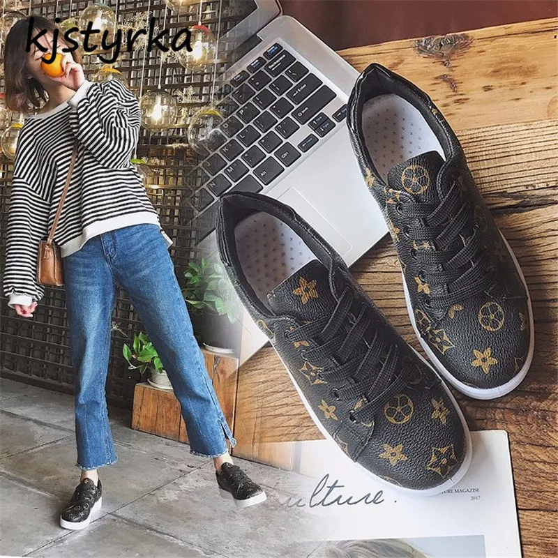 kjstyrka Woman Sneakers  Spring/autmn 2018 brand design tenis feminino lace-up Classic brown ladies flats shoes zapatos mujer