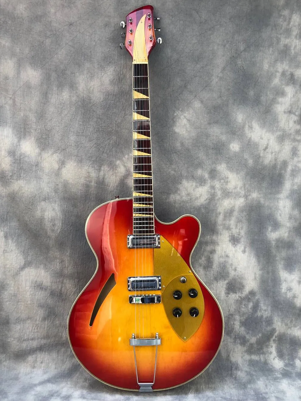 

2019 Ricken hollow Body Jazz Electric Guitar,Archtop Guitar Sun color Paint,Maple texture,2 Golden Pickguard,free shipping!