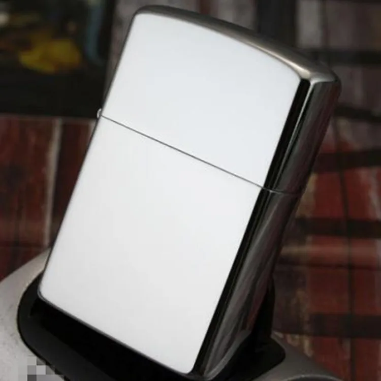 

Creative retro cigarette lighter super strong wear-resistant non-fading lighter snowflake bronze embossed kerosene lighter
