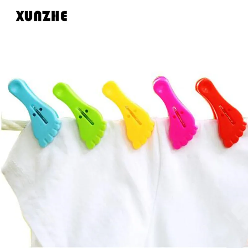 

XUNZHE 3Pcs Little Feet Clothes Pegs Socks Bed Sheet Towel wind-proof Pins Clips Household Clothespins Arts Photo Paper Clamp